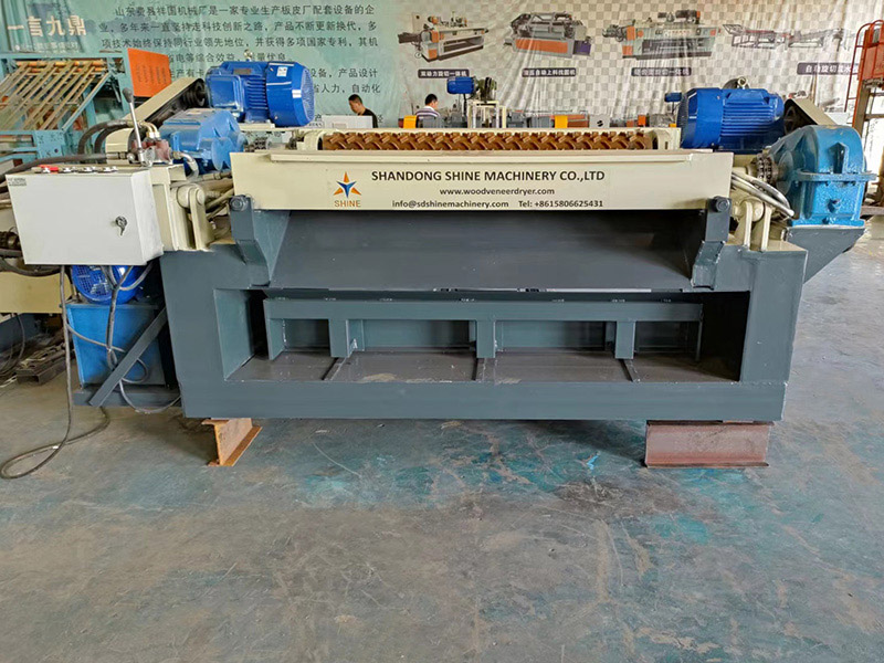 Log Debarker Machine .jpg