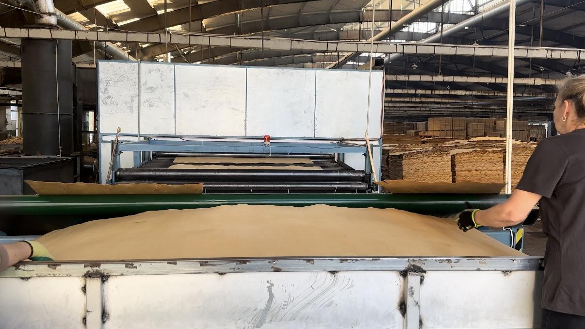 roller veneer dryer